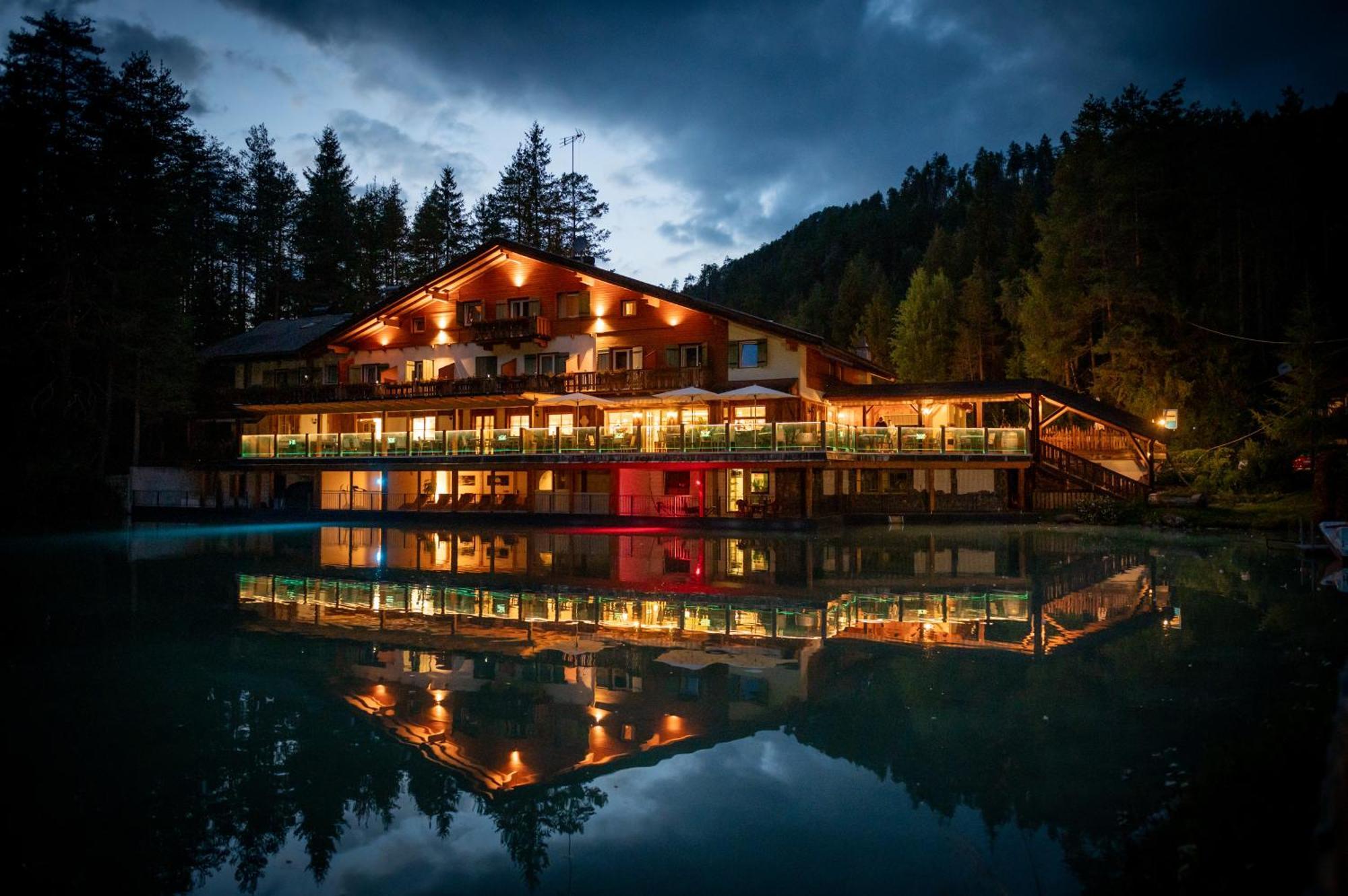 Hotel Lago Della Creta サン・ヴィジリオ・ディ・マレッベ エクステリア 写真
